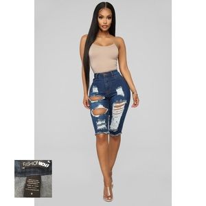 ☀️FASHION NOVA HIGH WAISTED RIPPED DENIM SHORTS☀️